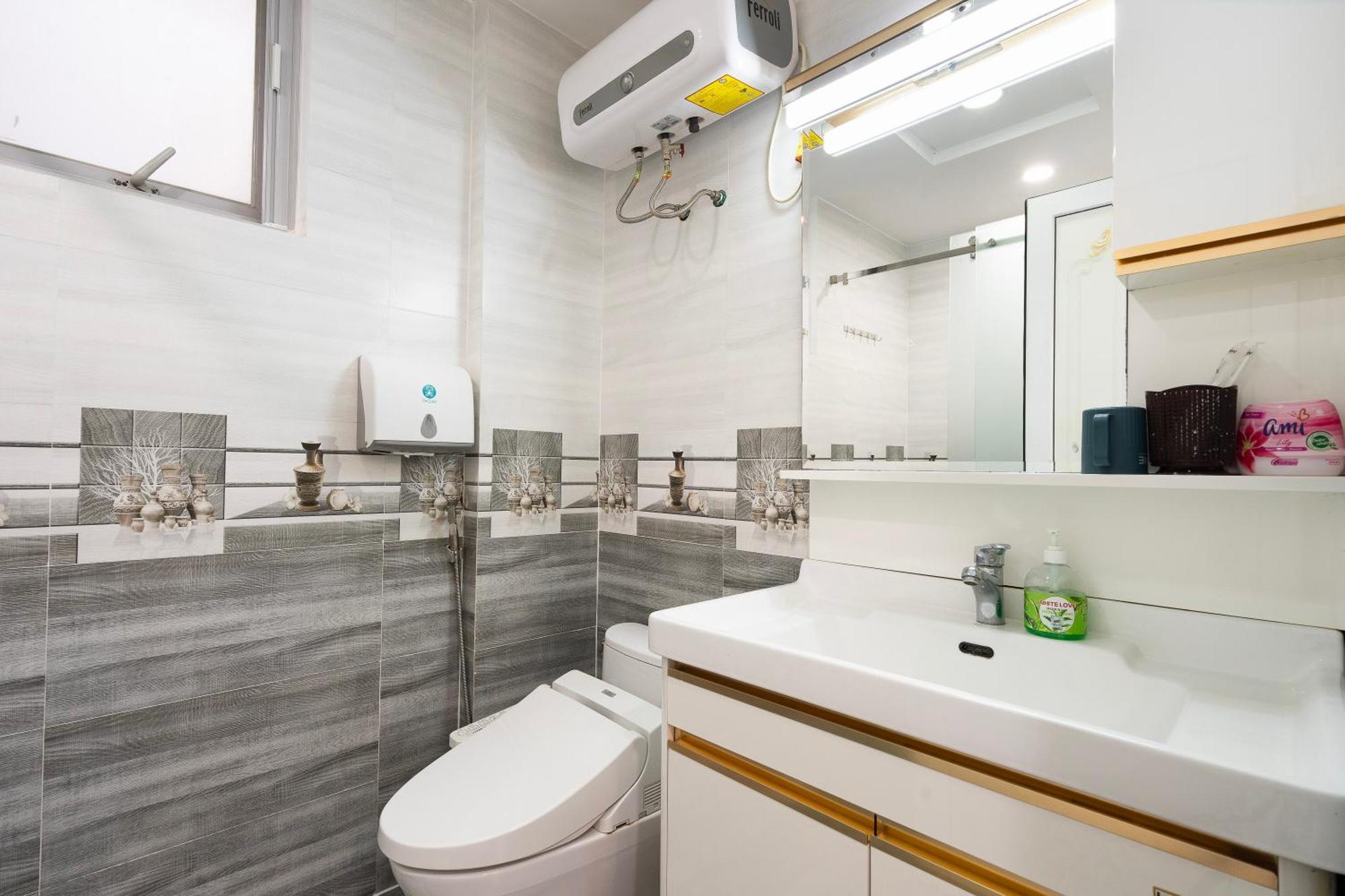 Scenic Valley Serviced Apartment Thành Pho Ho Chí Minh Esterno foto